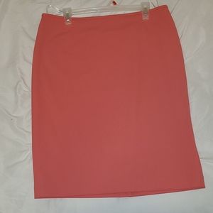 Straight skirt